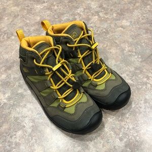 Keen Boots Little Kid Sz 1